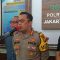 Kapolres Jakara Selatan Kombes Pol Ade Ary Syam Indradi (dua dari kanan, berbicara menggunakan mikrofon) saat memberikan keterangan pers di Jakarta, Kamis (7/12/2023). (Suci Nurhaliza)