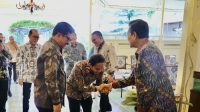 Sekjen DPP PSI Raja Juli Antoni menemui Gubernur DIY Sri Sultan Hamengku Buwono X di Kompleks Kepatihan Kota Yogyakarta, Kamis (07/12/2023). (PSI)