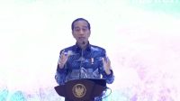 Presiden Joko Widodo saat membuka agenda Musyawarah Nasional (Munas) Luar Biasa Asosiasi Pemerintah Kota seluruh Indonesia (APEKSI) 2023 di Kota Bogor Jawa Barat, Jumat (15/12/2023). 