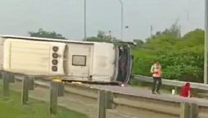 Bus Terguling di KM 72 exit tol Cikopo Purwakarta, 12 Tewas