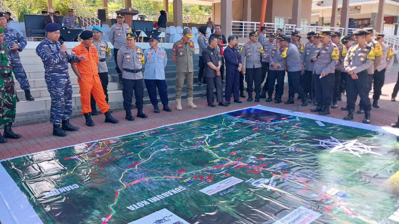 Personel Gabungan saat melaksanakan Tactikal Floor Game di Lapang Cangehgar, Palabuhanratu Sukabumi
