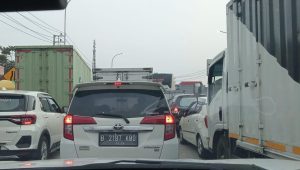 Sempat Ditutup, Tol Bocimi Exit Tol Parungkuda Macet Parah Hingga KM 72