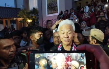 Ganjar Pranowo saat memberikan keterangan pers. effendi