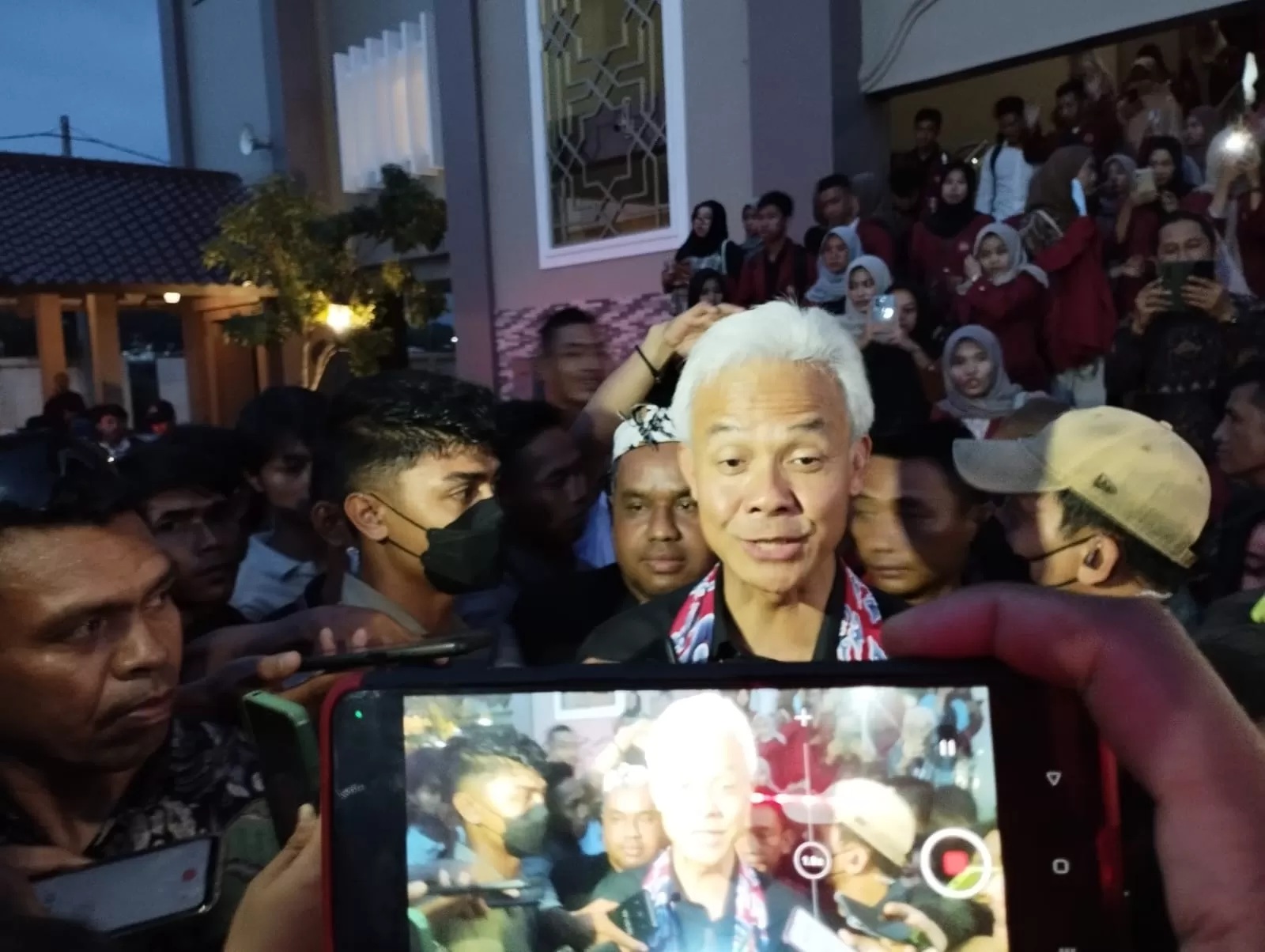 Ganjar Pranowo saat memberikan keterangan pers. effendi