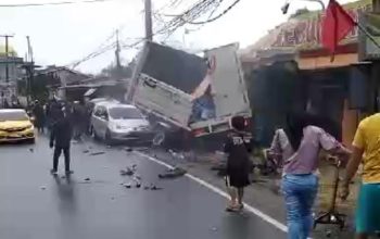 Tangkapan Layar - Kecelakaan lalu lintas di Jalur Wisata Puncak tepatnya di Desa Tugu Utara, Cisarua, Kabupaten Bogor, Jawa Barat, Selasa (23/1/2024). (Tangkapan Layar)