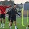 Sejumlah pesepak bola timnas Indonesia melakukan latihan di Lapangan Al Egla 2, Usail, Qatar, Rabu (17/1/2024). (Yusran Uccang)