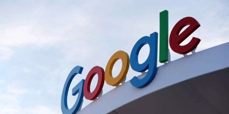 Pengurangan karyawan terpaksa dilakukan raksasa teknologi Google Alphabet.