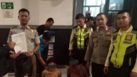 Dua orang  berinisial CC (41) dan AS (32) terlibat kasus pencurian bantalan rel kereta KA Pangrango di Stasiun Sukabumi, Kamis Malam. (foto : ist)