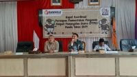 Koordinator Divisi SDMOD Fahmi Setia Dwi Nugraha saat menggelar rapat koodinasi persiapan pembentukan pengawas tempat pemungutan suara (PTPS) Pemilu tahun 2024