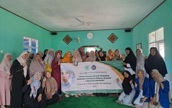 KEBERSAMAAN: Dosen UMMI menggelar pertemuan dengan pengurus Pimpinan Cabang Aisyiah Gegerbitung yang digelar di Kampung Rancabungur Desa Cijurey Kecamatan Gegerbitung Kabupaten Sukabumi.