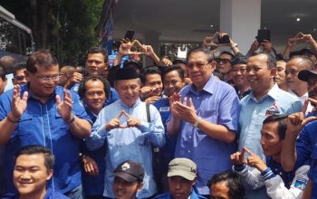 DIWAWANCARA : Presiden RI ke 6, Susilo Bambang Yudoyono atau SBY saat diwawancarai oleh sejumlah wartawan, Jumat (05/12/2024). (Foto : ist)