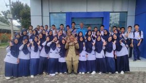 Siswa MTs Baitussalam Geruduk Kantor Radar Sukabumi