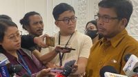 Anggota KPU RI Idham Holik saat memberikan keterangan usai menghadiri acara Uji Coba Tiga Rancangan PKPU di Jakarta, Kamis (11/1/2024). (Hreeloita Dharma Shanti)