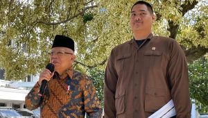 Wapres Ma’ruf Amin : Salam Dua Jari di rombongan Presiden Urusan Bawaslu