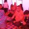 Tim kesehatan PMI Kabupaten Sukabumi saat memeriksa kesehatan sejumlah penyintas bencana tanah longsor di Kampung Cibatuhilir, RT 01/11, Desa Sekarwangi, Kecamatan Cibadak, Kabupaten Sukabumi, Jabar yang tengah mengungsi di tenda pengungsian pada Kamis (25/1/2024). (Aditya Rohman)