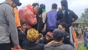 Ini Indentitas Pendaki yang Tersesat di Gunung Gede, Basarnas : Ada 16 Semua Selamat, Dua Terluka