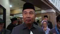 Penjabat (Pj) Gubernur Jawa Barat Bey Triadi Machmudin memberikan keterangan di Gedung DPRD Jawa Barat, Bandung, Kamis (4/1/2024). (Ricky Prayoga)
