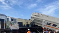 Kecelakaan terjadi antara Kereta Api (KA) Turangga dengan KA Lokal Bandung di Cicalengka Kabupaten Bandung, Jumat (5/1/2024)
