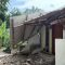 Kondisi salah satu rumah yang mengalami kerusakan cukup parah pascagempa di Kabupaten Sumedang, Jawa Barat, Rabu (3/1/2024). (Rubby Jovan)