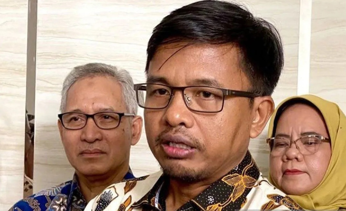 Anggota KPU RI Idham Holik di Kantor KPU Jakarta. (Cahya Sari)
