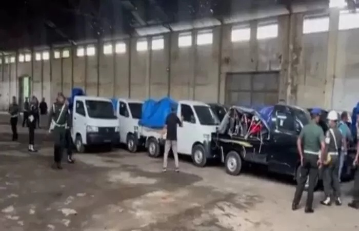 Pemeriksaan motor diduga hasil curanmor di Gudbalkir Pusziad, Kecamatan Buduran. (IST/RADAR SIDOARJO)