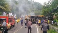 Kecelakaan truk tambang di tanjakan Cibokor, Leuwisadeng, Kabupaten Bogor, Jawa Barat, Ahad (7/1/2024). (Dishub Kabupaten Bogor)