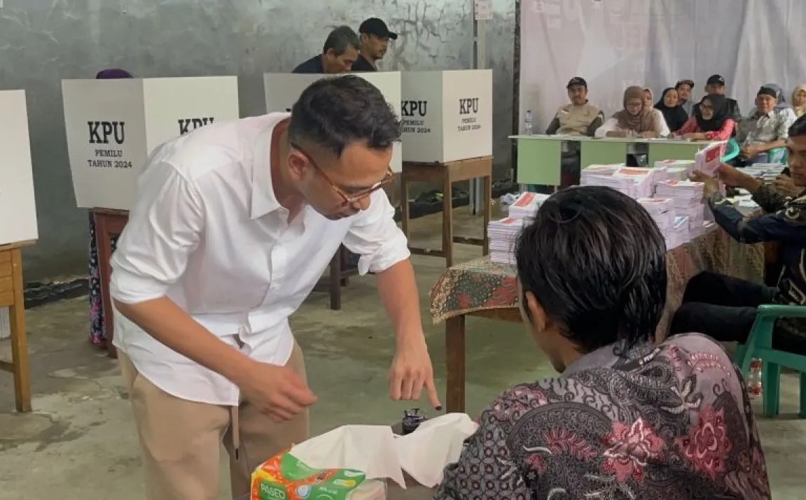 Suasana saat pemilu di TPS 1, Kelurahan Pangkalan Jati Baru, Depok, Jawa Barat, Rabu (14/2). (Putri Hanifa)