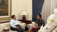 Calon Presiden RI Prabowo Subianto (kiri) dengan Calon Wakil Presiden RI Gibran Rakabuming Raka di rumah Prabwo di kawasan Kertanegara, Jakarta Selatan, Jumat (23/2/2024) (Dok Aminuddin Ma'ruf)