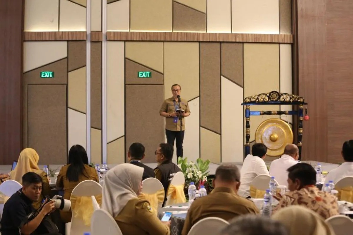 Pemerintah Provinsi (Pemprov) Jawa Barat mengintegrasikan upaya penurunan stunting dengan program penanggulangan kemiskinan dan ketahanan pangan