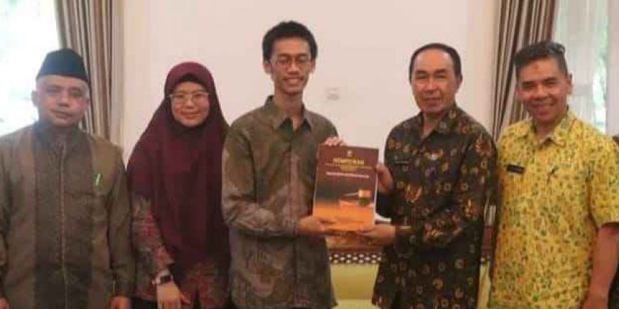 Kepala Biro Koordinasi Kerjasama dan Harmonisasi Baznas Republik Indonesia, Huzaifah Hanum beserta staf melakukan kunjungan kerja di Kabupaten Sukabumi.