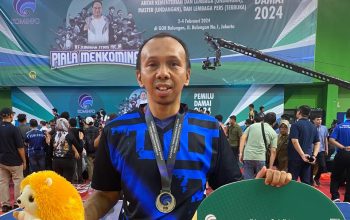 PRESTASI : Pojoksatu.id yang diperkuat oleh Untung Bachtiar, Sani Santana, Eef Nandang, Ahmad Gunawan berhasil mendapatkan juara kedua dari Piala Kominfo 2024 di GOR Bulungan Jakarta Selatan, Minggu (4/2/2024).