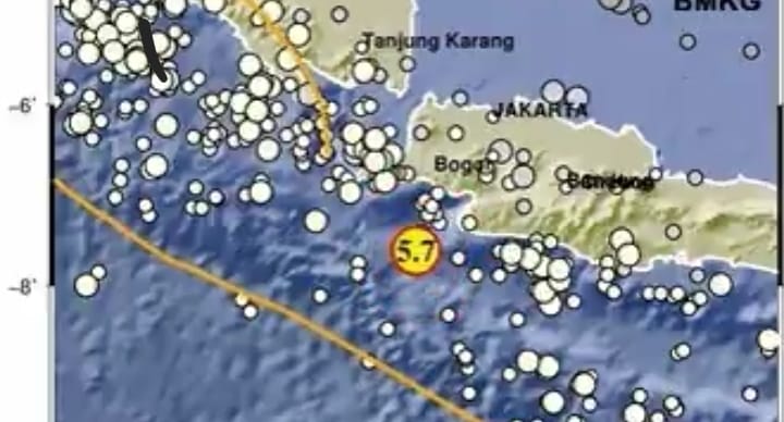 Malam ini wilayah Sukabumi kembali digoyang gempa berkekuatan 5,7 Magnitudo, Minggu (25/02/2024). Berdasarkan laporan dari BMKG gempa terjadi pada pukul 20:07:03WIB.