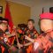 DIKUKUHKAN : Ketua MPC PP Kabupaten Sukabumi, Heru Herlambang, saat mengukuhkan Erik Suryadi sebagai Ketua PAC PP Kecamatan Nagrak Periode 2024/2027.