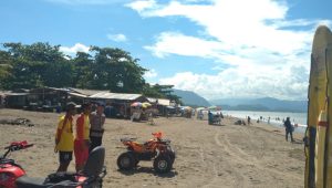 Libur Panjang, Belasan Ribu Wisatawan Datangi Pantai Sukabumi