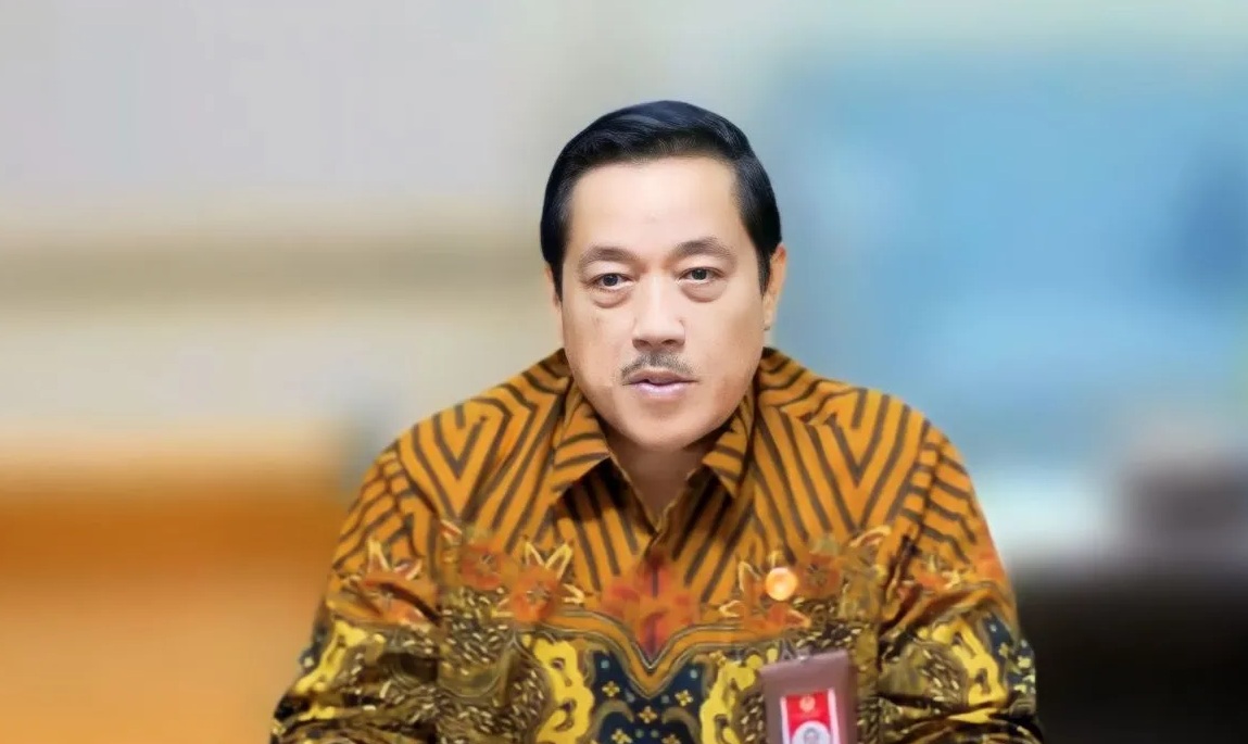 Wakil Ketua KASN RI Tasdik Kinanto dalam Webinar Netralitas ASN "Pemilu Semakin Dekat-Pelanggaran Netralitas ASN Semakin Nekat" di Jakarta, Selasa (6/2/2024). (Narda Margaretha Sinambela)