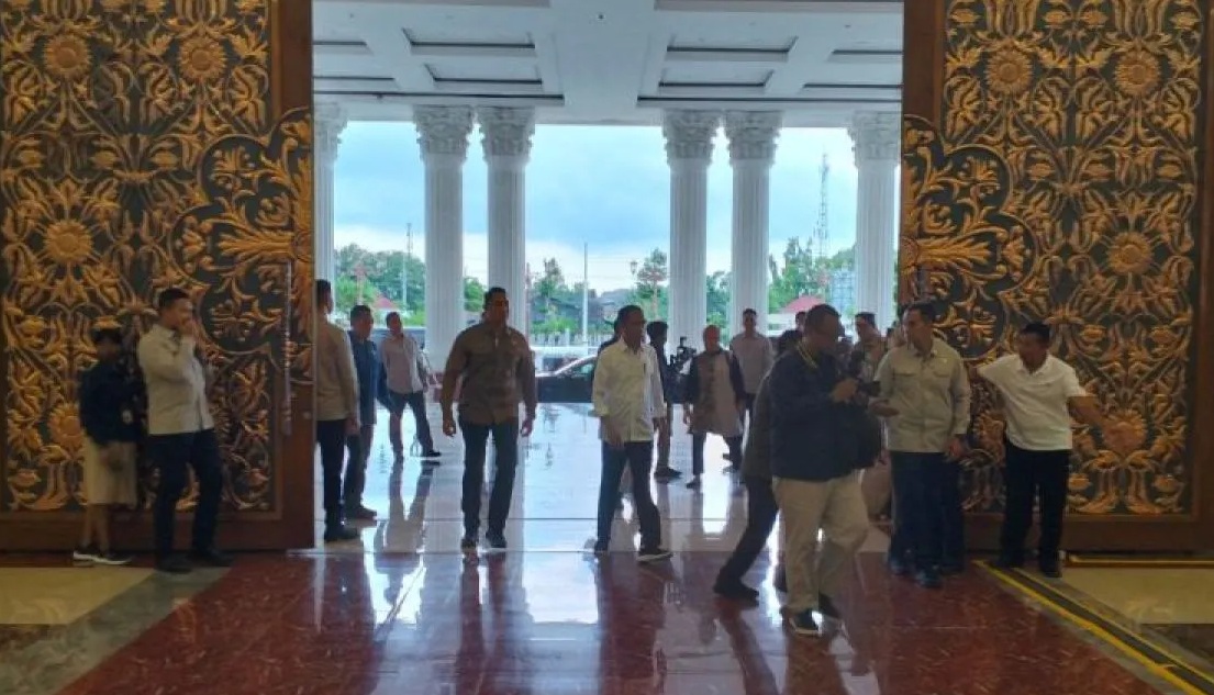 Presiden Jokowi pada kunjungan kerjanya di Kabupaten Klaten, Jawa Tengah, Rabu (31/1/2024). (Aris Wasita)