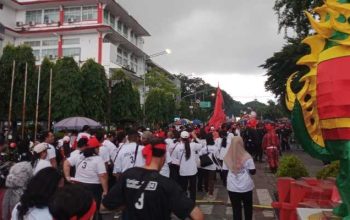Pasangan capres-cawapres nomor urut 03, Ganjar Pranowo-Mahfud MD, menggelar kampanye akbar terakhir di dua kota di Jawa Tengah, Surakarta (Solo)