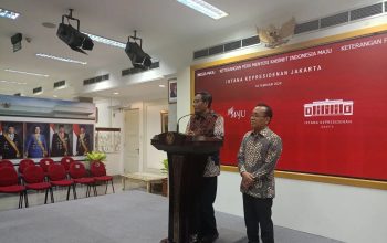 Menko Polhukam Mahfud Md memberikan keterangan mengenai pengunduran dirinya di Istana Kepresidenan Jakarta, Kamis (1/2/2024).  (Rangga Pandu Asmara Jingga)