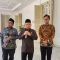 Wakil Presiden Ma'ruf Amin saat memberikan keterangan di Istana Wakil Presiden, Jakarta, Senin (12/2/2024). ANTARA/Mentari Dwi Gayati