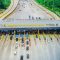 Suasana arus lalu lintas di Gerbang Tol Kalihurip Utama, Jawa Barat. (Jasa Marga)