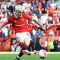 Pesepak bola Manchester United Alejandro Garnacho menceploskan bola ke gawang Wolverhampton Wanderers dalam laga lanjutan Liga Inggris di Old Trafford, Manchester, Inggris, Sabtu (13/5/2023). (Carl Recine)