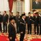 Hadi Tjahjanto dan Agus Harimurti Yudhoyono dilantik sebagai Menteri Koordinator bidang Politik, Hukum dan Keamanan serta Menteri ATR/Kepala BPN, oleh Presiden Joko Widodo di Istana Negara, Jakarta, Rabu (21/2/2024)