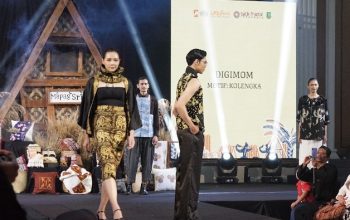Lembaga Penjamin Simpanan (LPS) bekerja sama dengan Batik Fractal menggelar Peragaan Busana dan Pameran Produk Hasil Pelatihan LPS-Batik Fractal tahap satu bertajuk Mapag Sri di Gedung Juang 45
