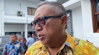 DIWAWANCARAI : Bupati Sukabumi, Marwan Hamami saat diwawancarai Radar Sukabumi soal mantan tiga pejabat Perumda ATE tersandung korupsi.