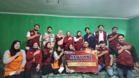 Foto Bersama PPNI Kota Sukabumi bersama warga di RW 05 Kelurahan Dayeuhluhur, Kecamatan Gunungpuyuh, Kota Sukabumi