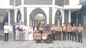 SMAN 1 Garut Gelar Pesantren Digital 1445 H, Ada Kegiatan Rantang Sosial: Begini Pesan Sumpena Akhir Pensiun