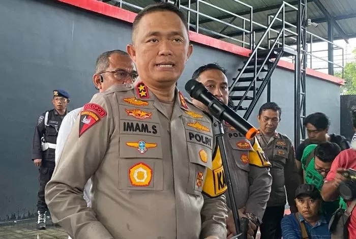 Kapolda Jawa Timur Irjen Pol Imam Sugiharto mengatakan, akibat ledakan keras yang terjadi Jalan Gresikan Surabaya tidak ada korban jiwa atau tewas. Mantan ajudan Presiden Soesilo Bambang Yudhoyono