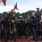 Tangkapan layar sejumlah prajurit Komando Pasukan Khusus (Kopassus) TNI Angkatan Darat mengangkat Komandan Jenderal Kopassus Brigjen TNI Djon Afriandi (kanan) dan pendahulunya Mayjen TNI Deddy Suryadi saat upacara penyerahan pasukan di Markas Komando Kopassus, Cijantung, Jakarta, Jumat (8/3/2024)  (Genta Tenri Mawangi)
