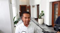 Penjabat Gubernur Jawa Barat Bey Triadi Machmudin saat memberikan keterangan di Gedung Sate Bandung, Kamis (14/3/2024). (Ricky Prayoga)