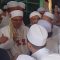 Terlihat Habib Rizieq Shihab mengenakan gamis serba putih yang ditambah rangkaian bunga melati dan mawar pada penutup kepala Habib Rizieq Shihab.-Tangkapan layar-